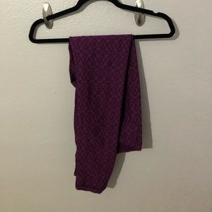 Purple textured leggings